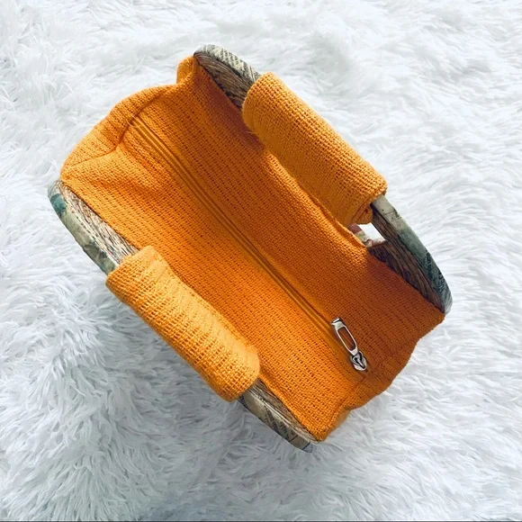 New! RARE ✨ Hand-woven Recycled Paper Handbag